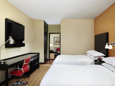 Four Points By Sheraton Hotel & Suites Calgary West Exterior photo